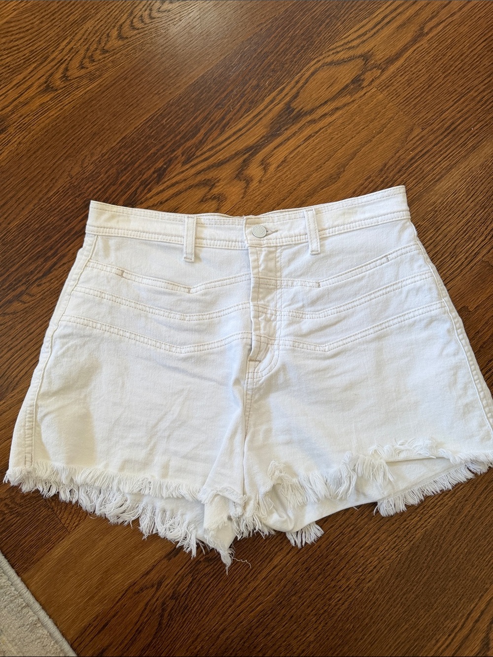 7 For All Mankind White High-Rise Frayed Hem Women’s Shorts